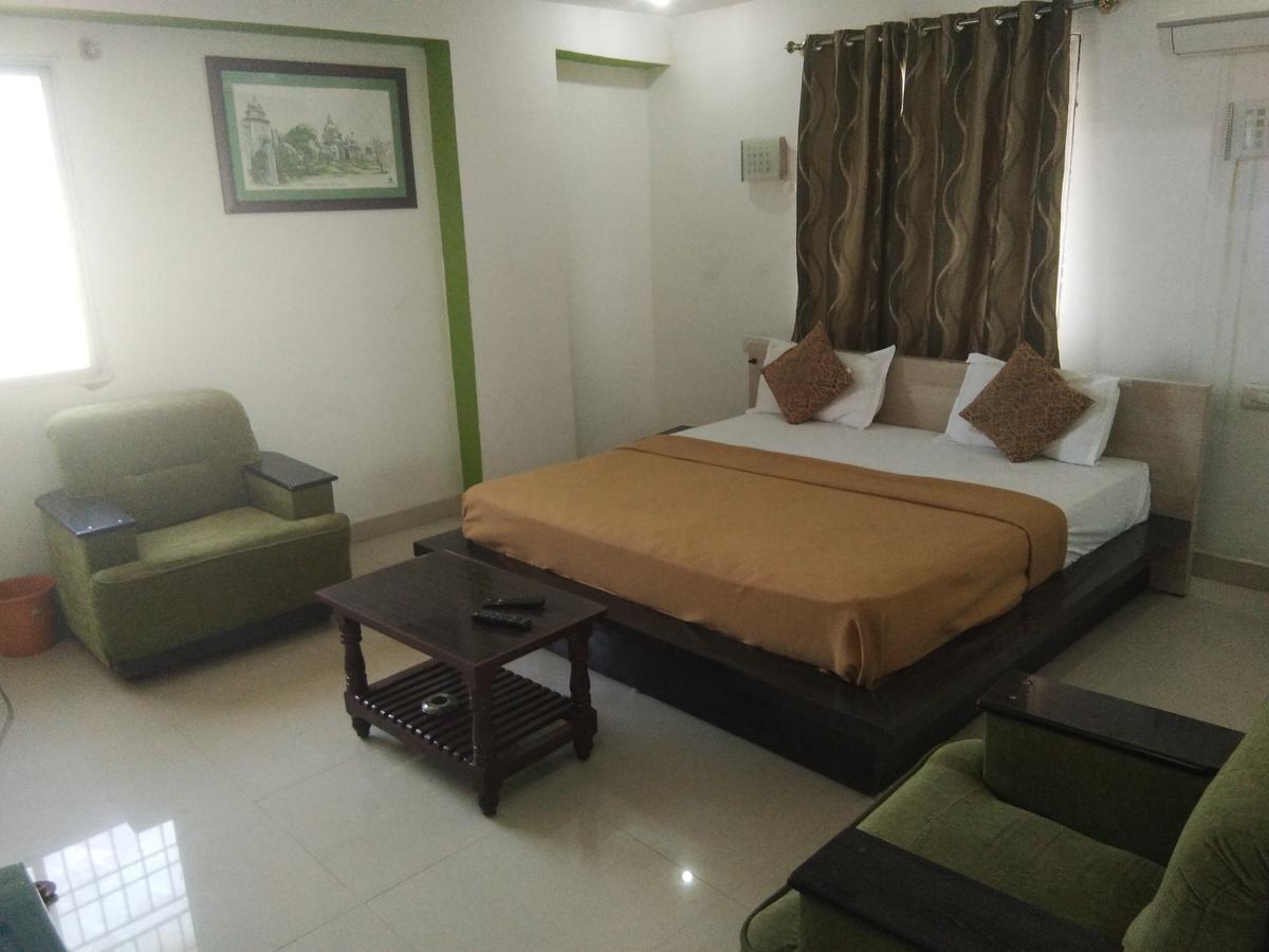 Sairam Residency Hotel Tirupati Exterior foto